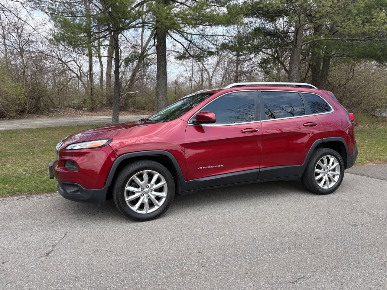Used 2014 Jeep Cherokee Limited image 3