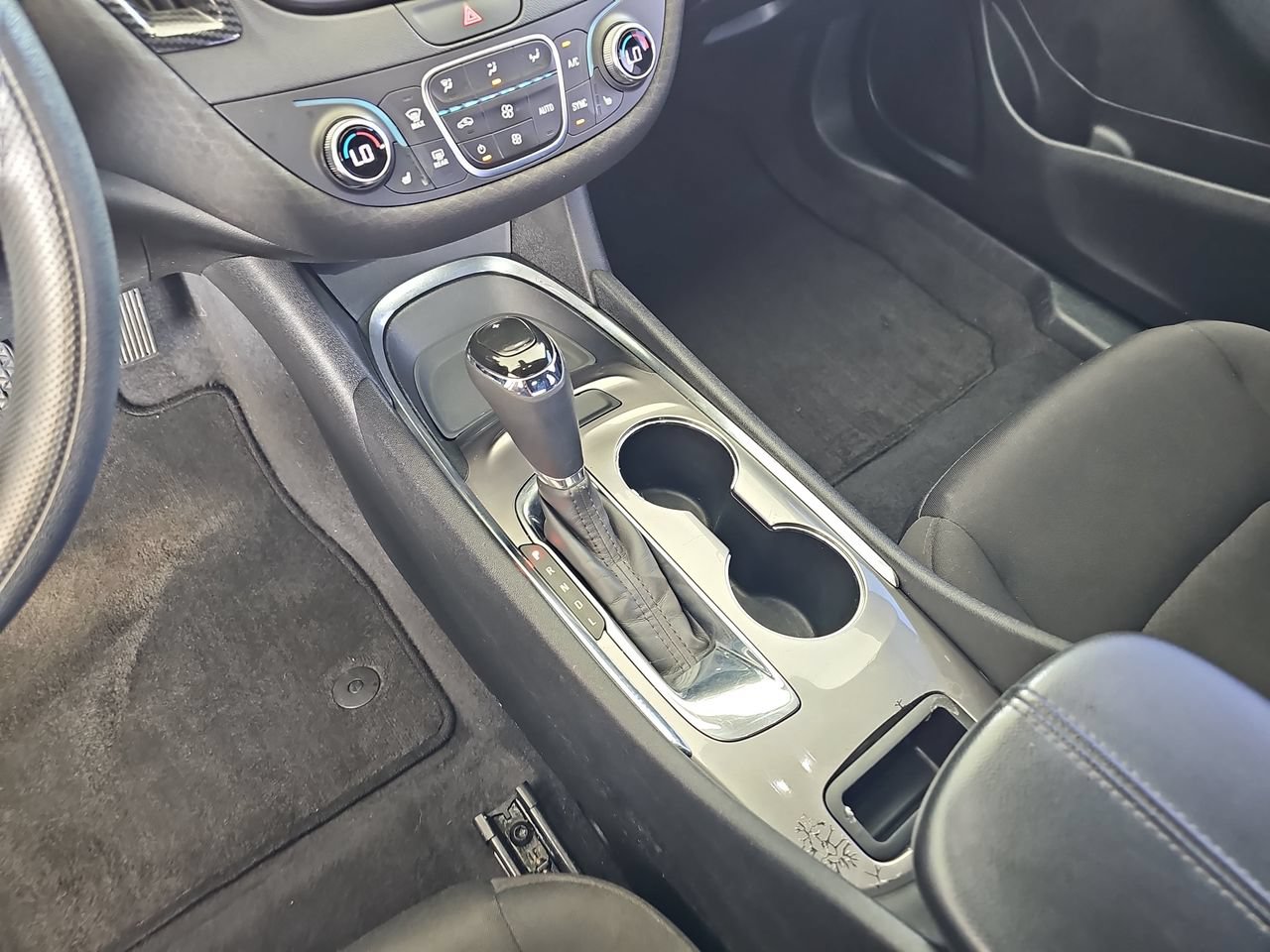 Used 2019 Chevrolet Malibu LT FWD image 28