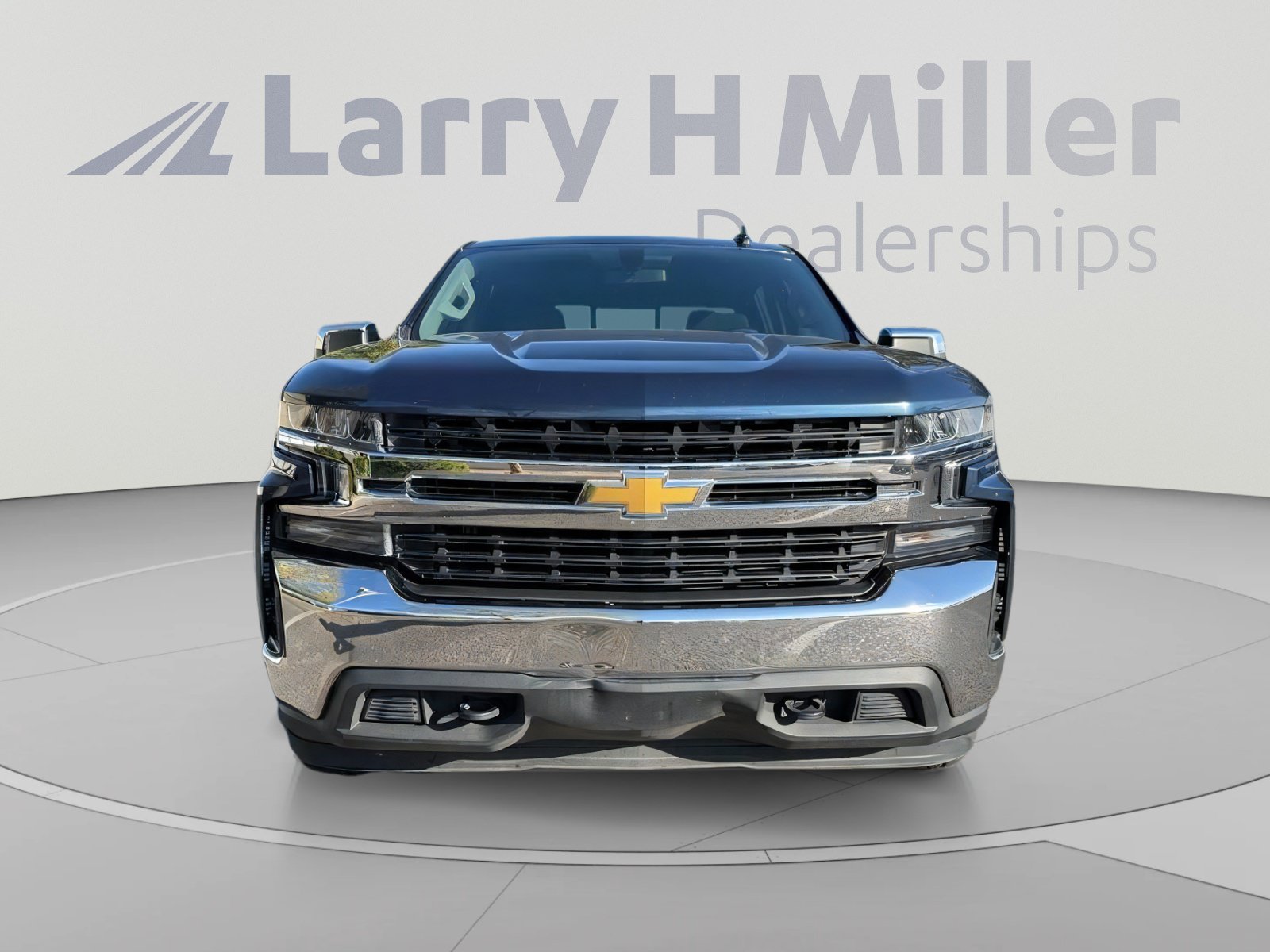Used 2019 Chevrolet Silverado 1500 LT w/ All-Star Edition AWD/4WD image 4