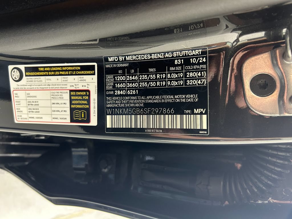 Used 2025 Mercedes-Benz GLC 350e 4MATIC image 31