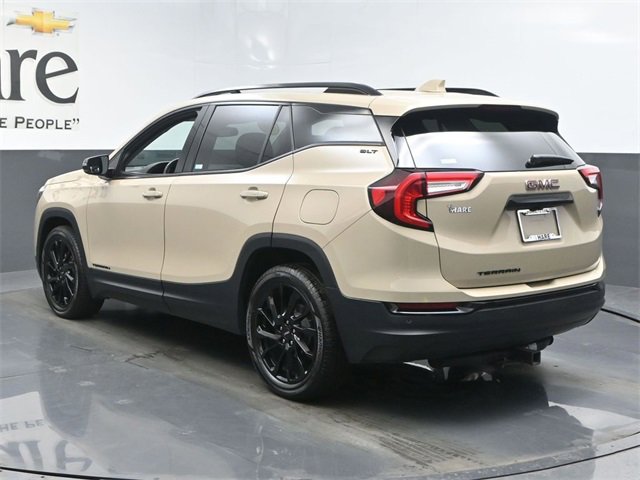 Used 2023 GMC Terrain SLT w/ Elevation Edition image 35