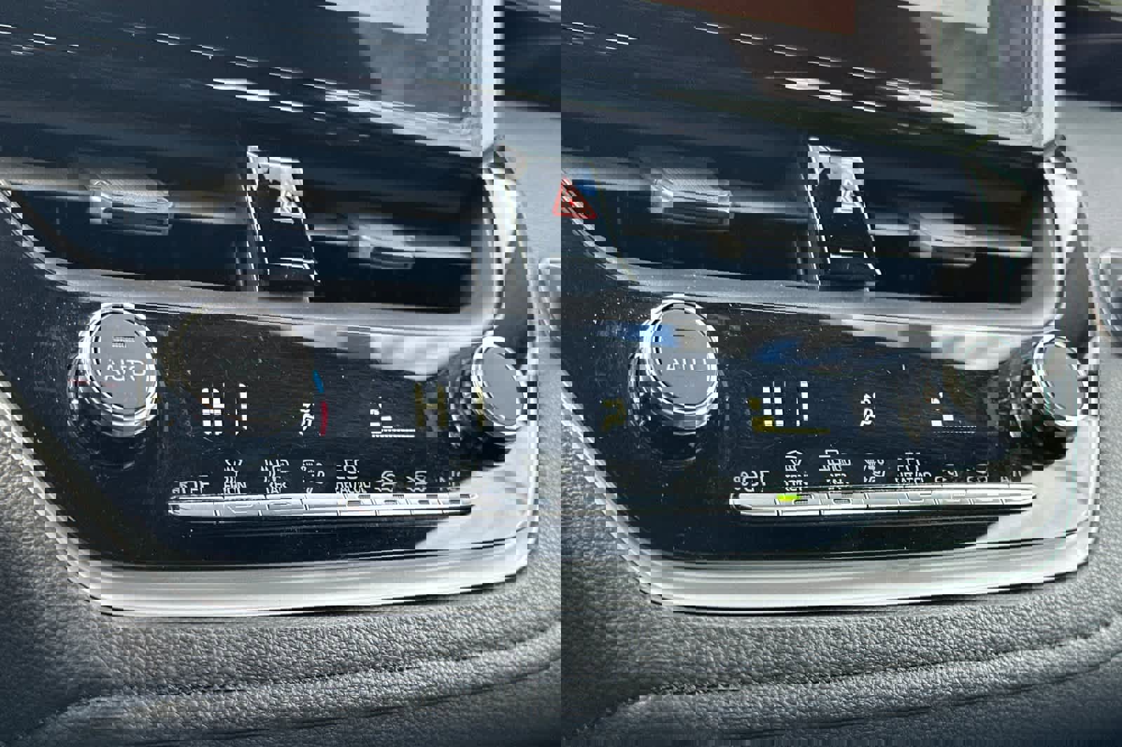 Used 2023 Toyota Corolla SE w/ Carpet Mat Package (TMS) FWD image 19