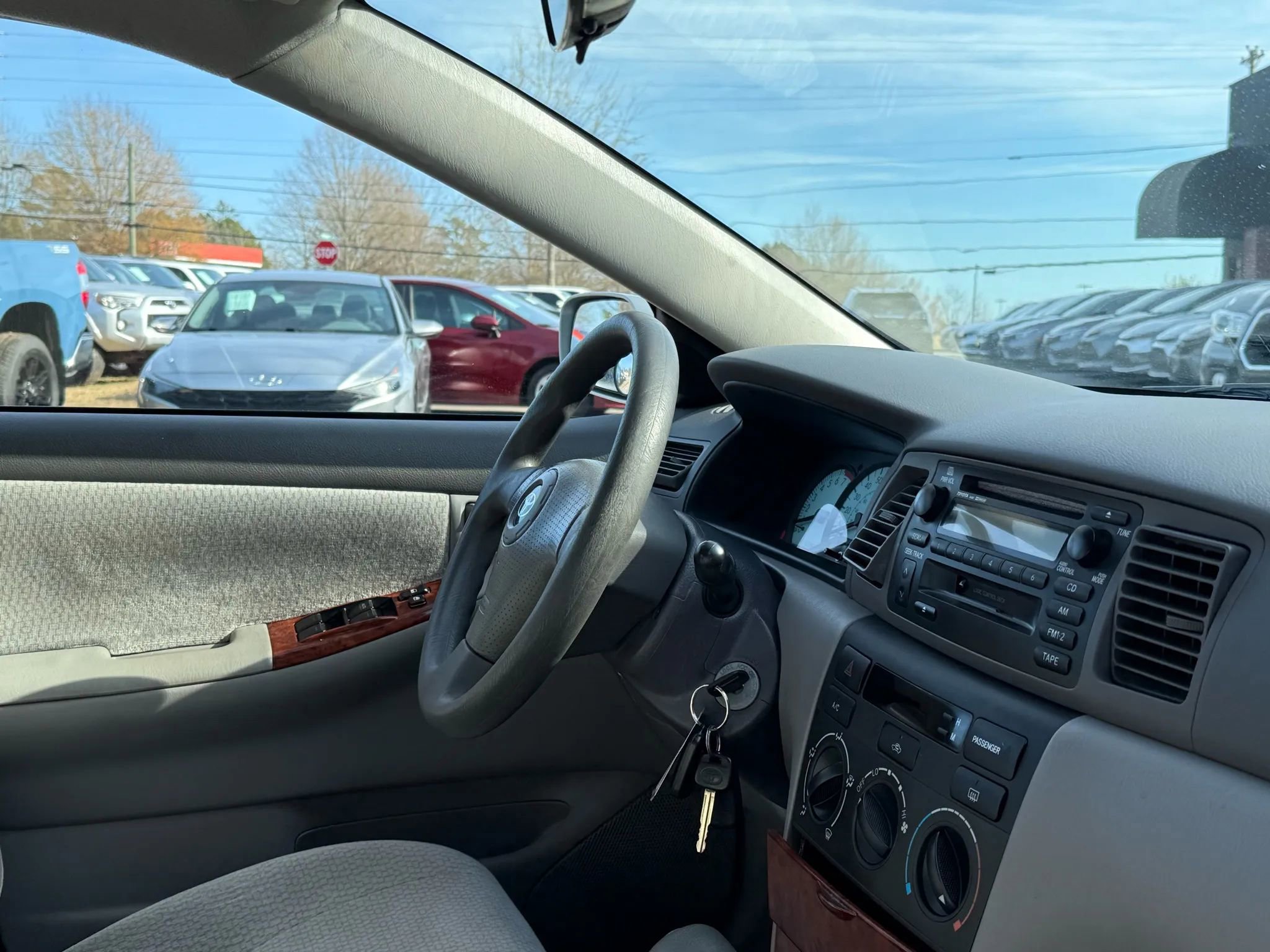 Used 2003 Toyota Corolla LE image 25