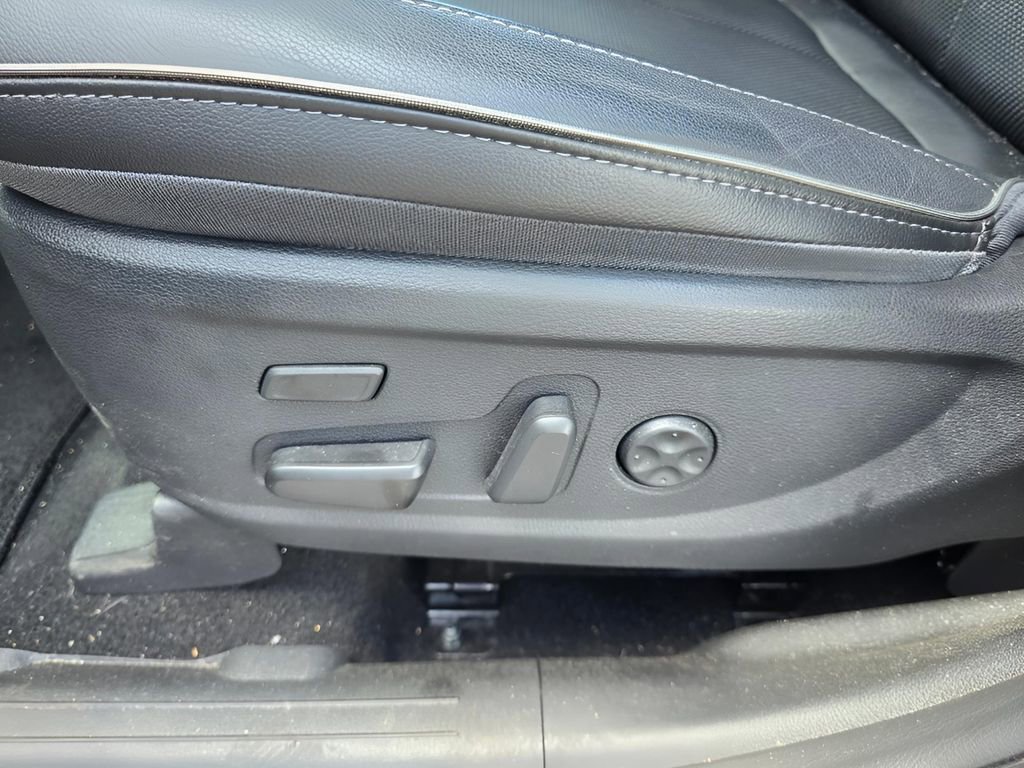 Used 2023 Hyundai Santa Fe Limited AWD/4WD image 25