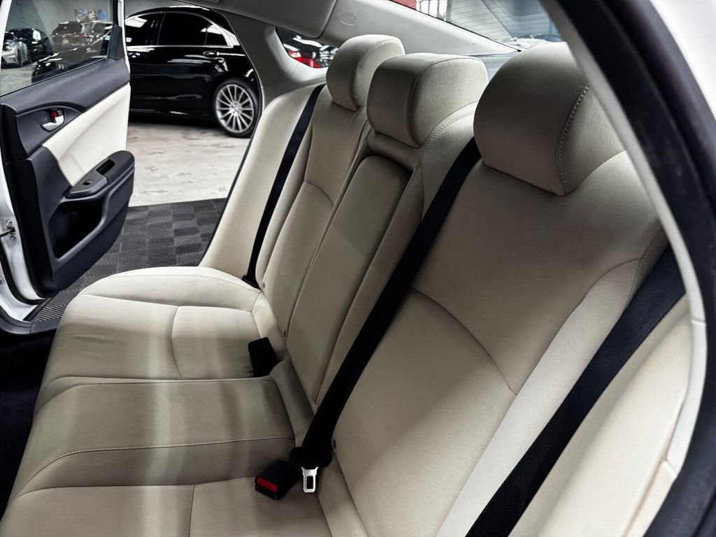 Used 2019 Honda Civic EX image 43
