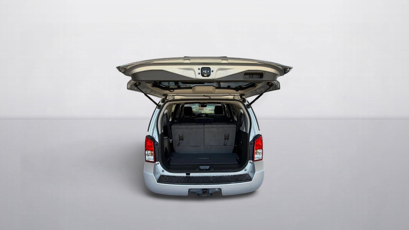 Used 2011 Nissan Pathfinder SV RWD image 11