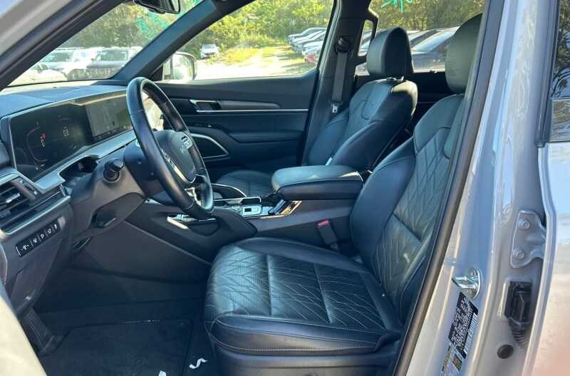 Used 2024 Kia Telluride EX X-Line AWD/4WD image 8