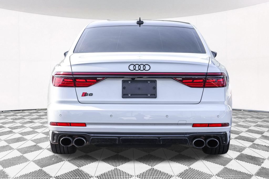 Used 2023 Audi S8 w/ S8 Comfort Plus Package AWD/4WD image 16