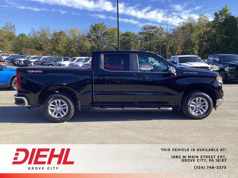 Used 2023 Chevrolet Silverado 1500 LT AWD/4WD image 8