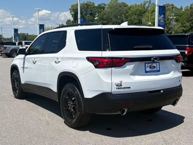 Used 2023 Chevrolet Traverse LT FWD image 3