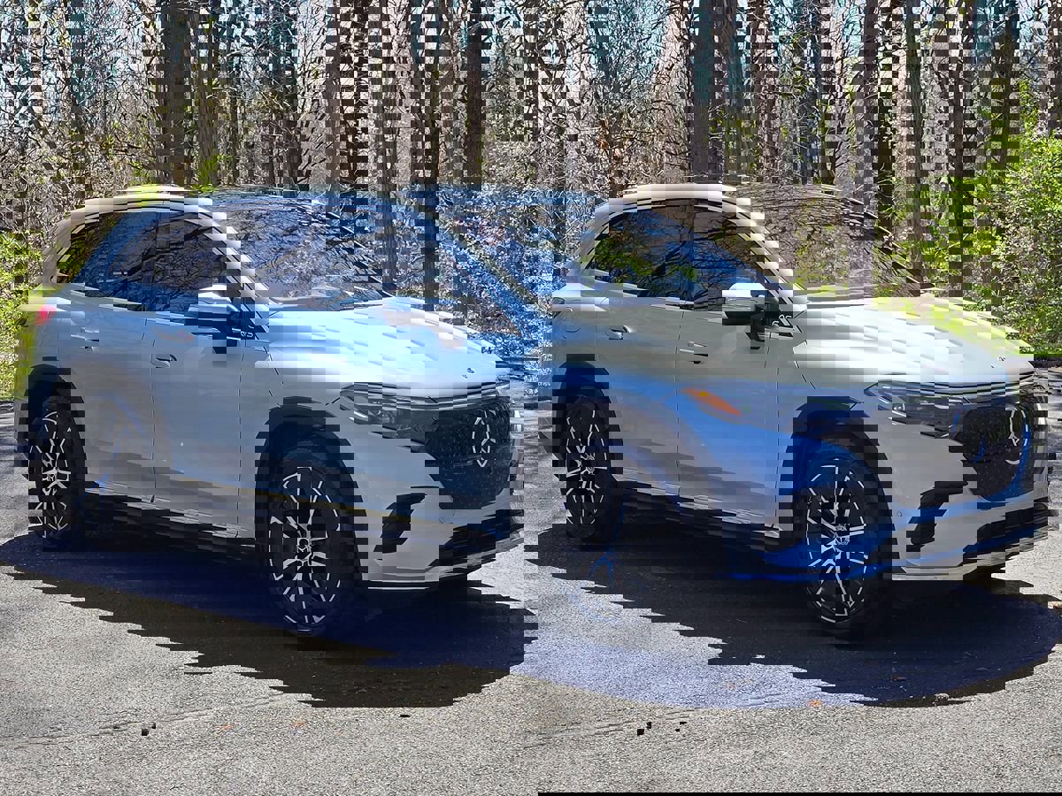 Used 2023 Mercedes-Benz EQS 450+ SUV image 7