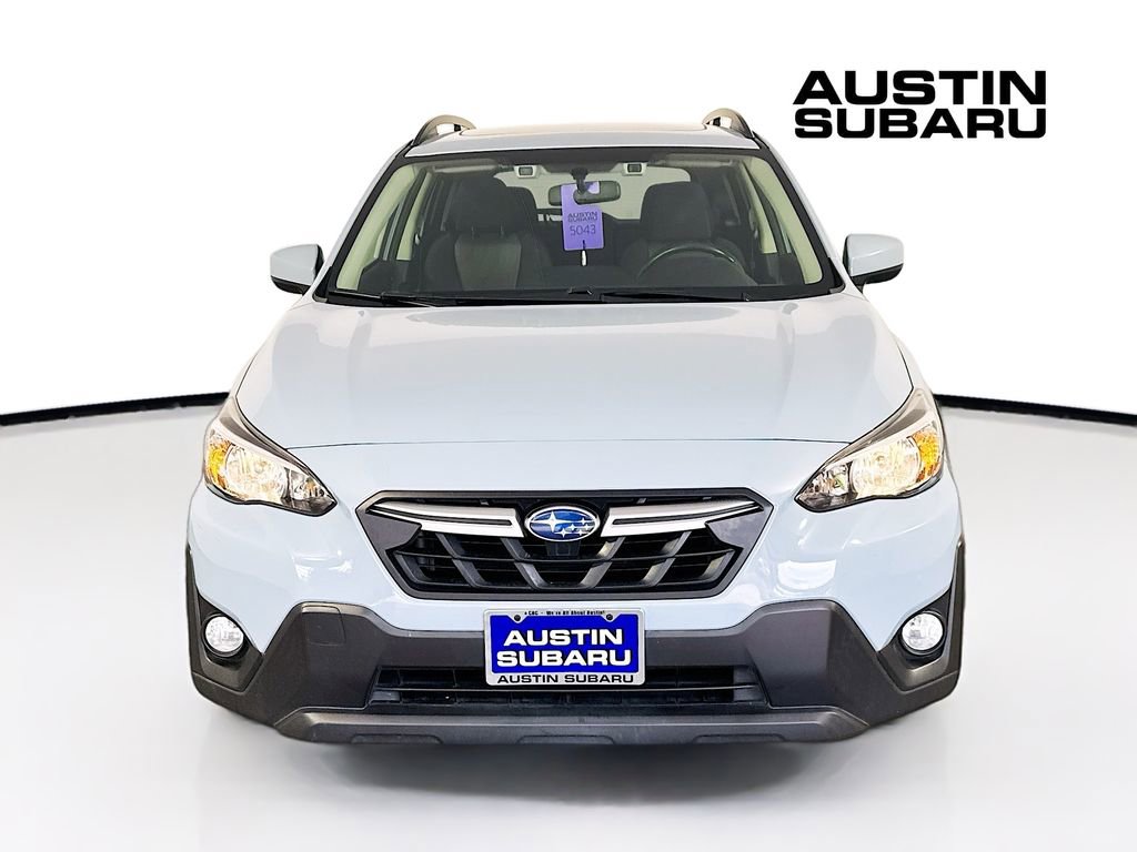 Used 2023 Subaru Crosstrek 2.0i Premium image 3