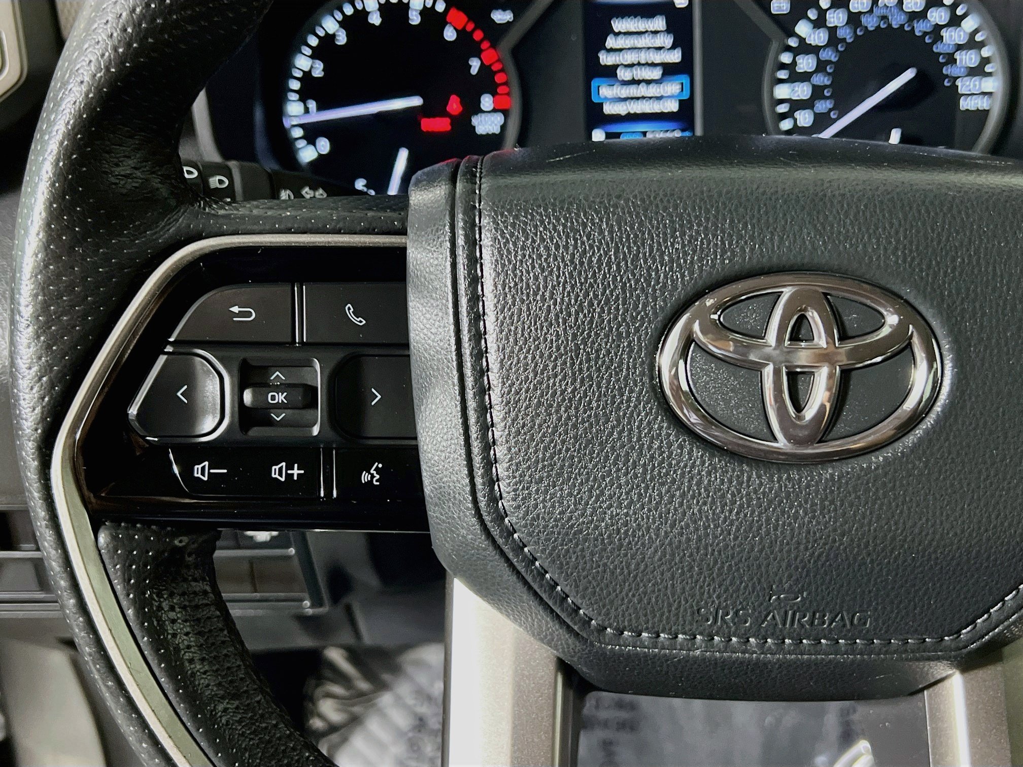 Used 2022 Toyota Tundra Limited w/ TRD Off-Road Package AWD/4WD image 19
