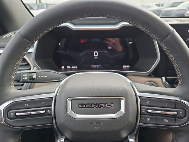Used 2023 GMC Canyon Denali image 11
