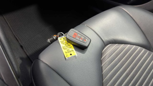 Used 2019 Toyota Camry SE w/ Convenience Package FWD image 26