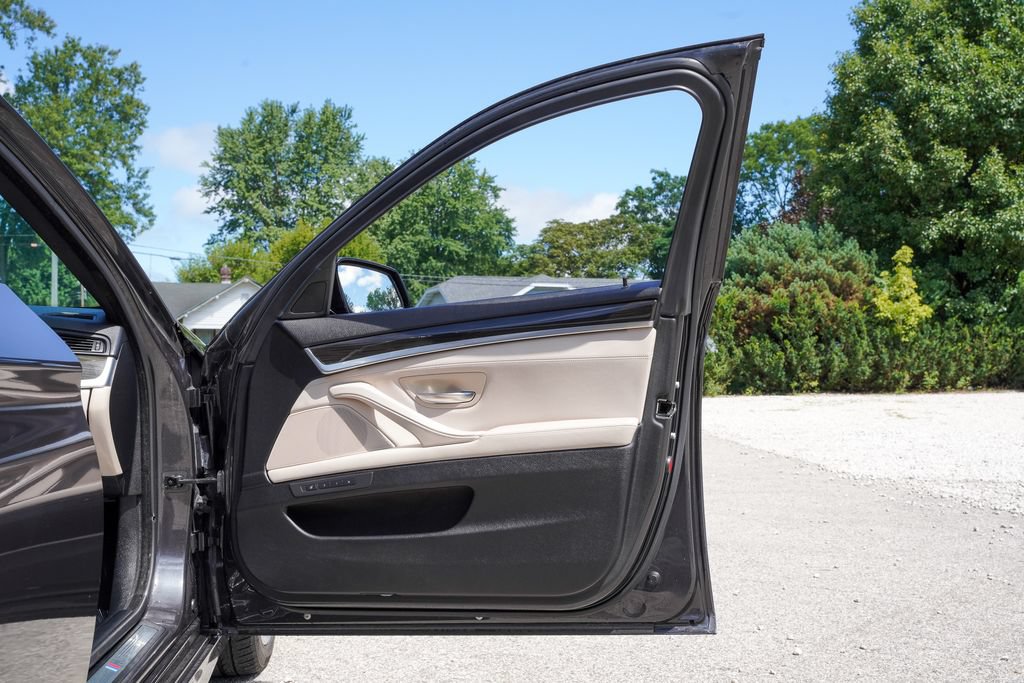 Used 2014 BMW 528i Sedan RWD image 35