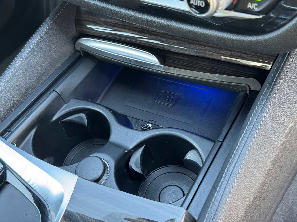 Used 2018 BMW 530e w/ Premium Package 2 image 19