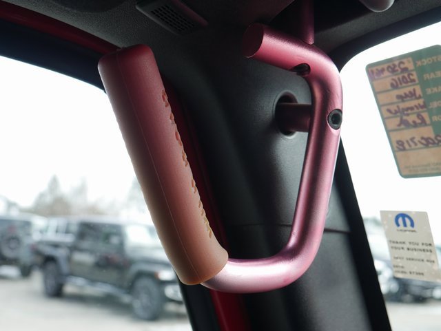 Used 2016 Jeep Wrangler Unlimited Sport image 27