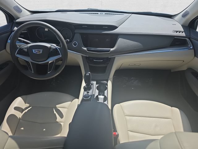 Certified 2023 Cadillac XT5 Premium Luxury AWD/4WD image 9