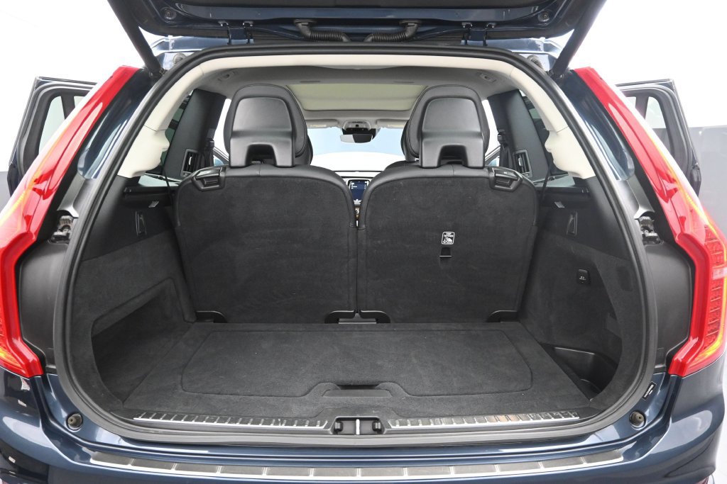 Used 2022 Volvo XC90 T6 Momentum w/ Advanced Package AWD/4WD image 19