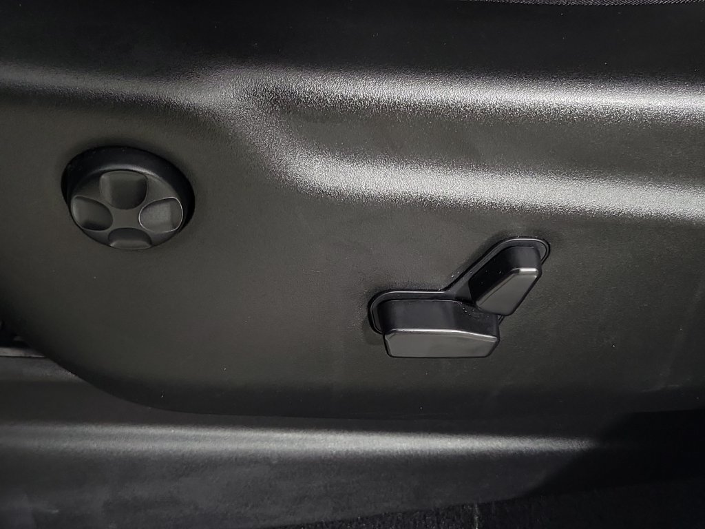 Used 2023 Dodge Durango R/T RWD image 19