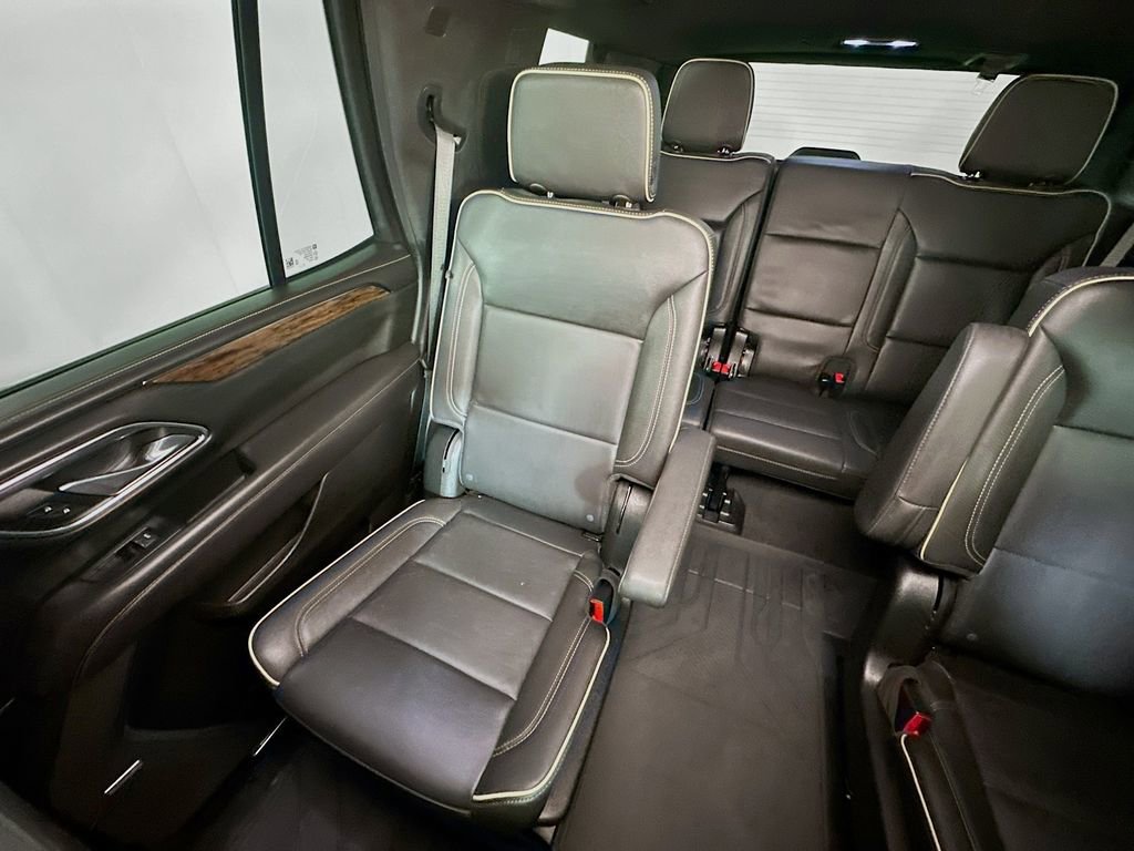 Used 2024 Chevrolet Tahoe Premier RWD image 12