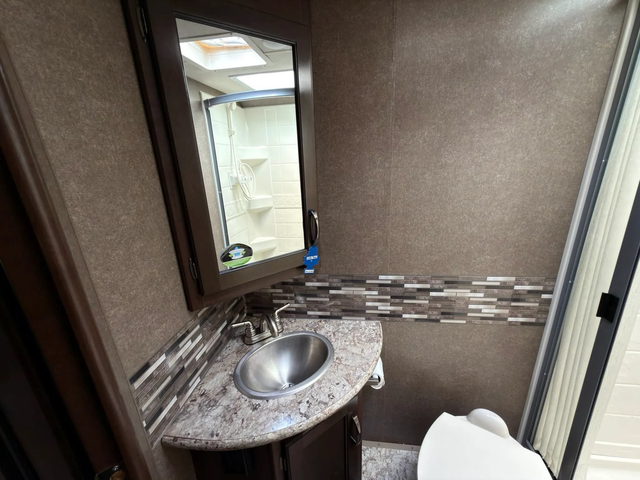 Used 2019 Ford E-350 and Econoline 350 Super Duty w/ Motorhome Prep Package RWD image 28