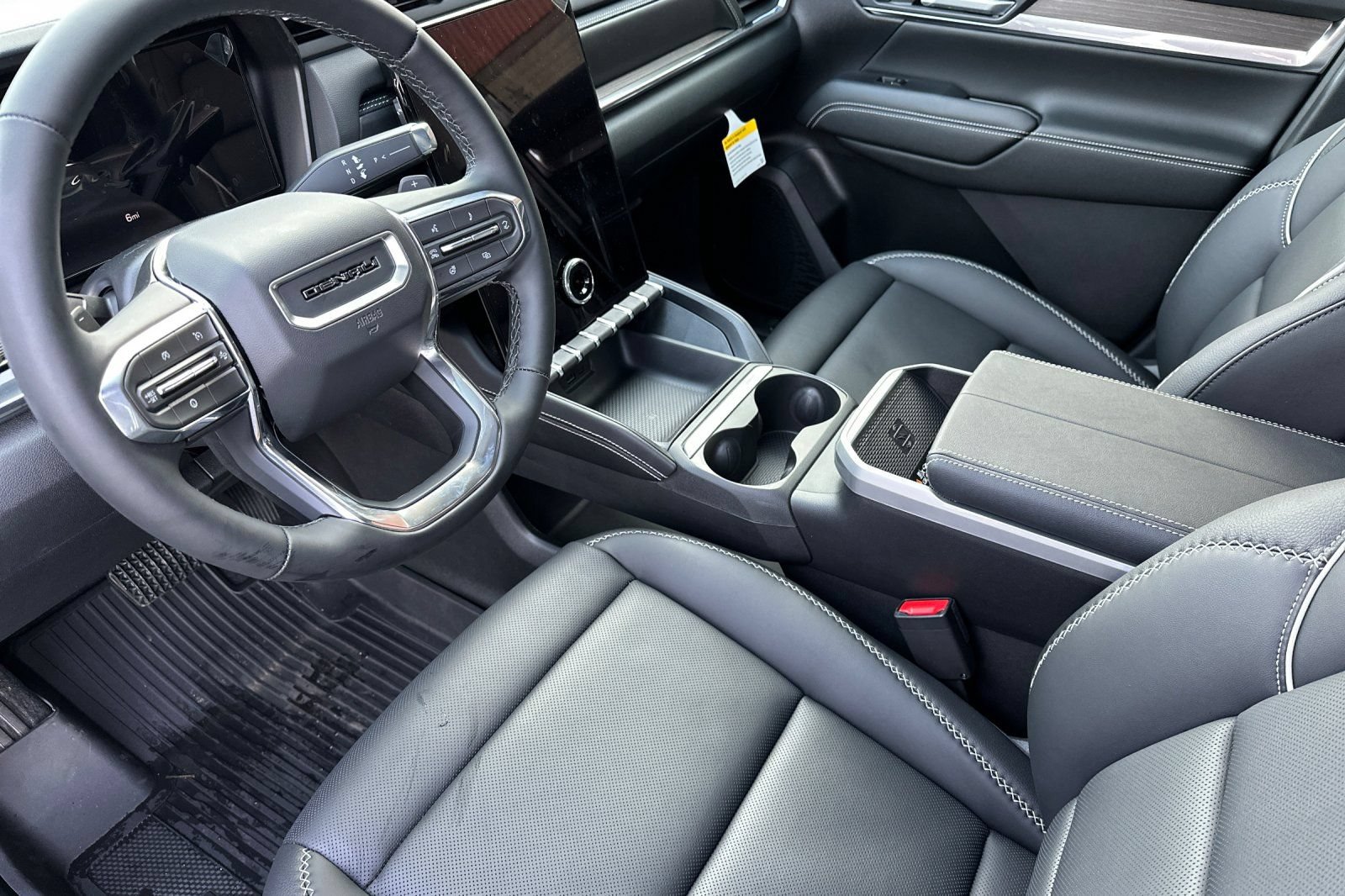 New 2026 GMC Terrain Denali w/ LPO, Floor Liner Package AWD/4WD image 9