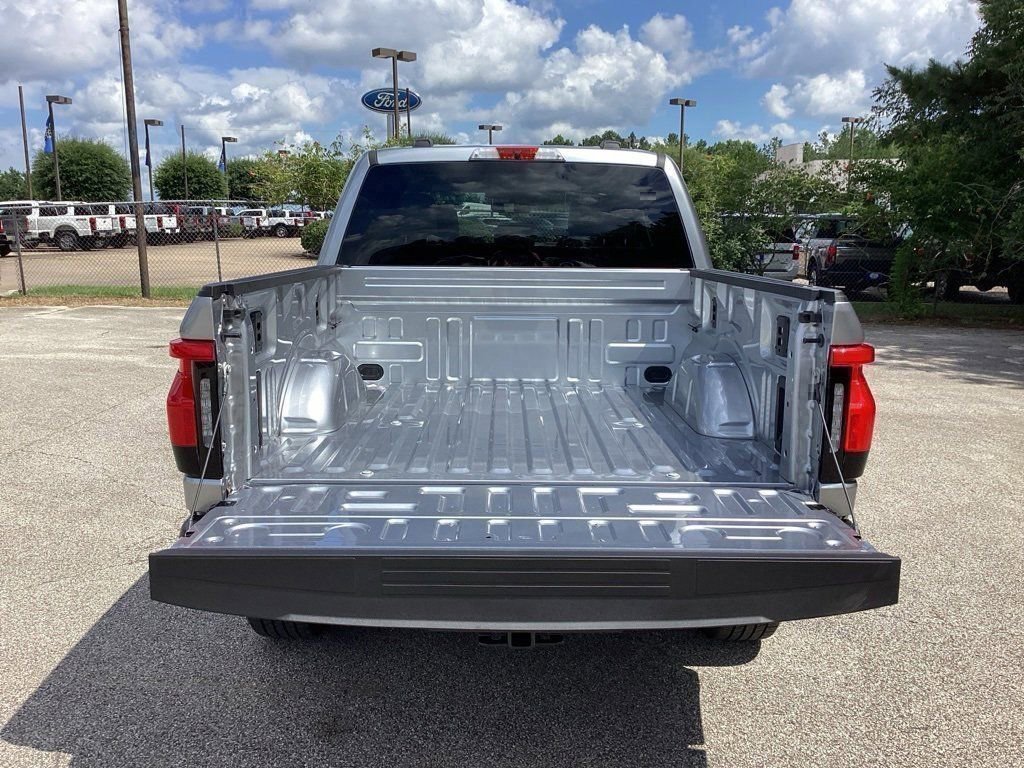 New 2025 Ford F150 Lightning Flash image 9