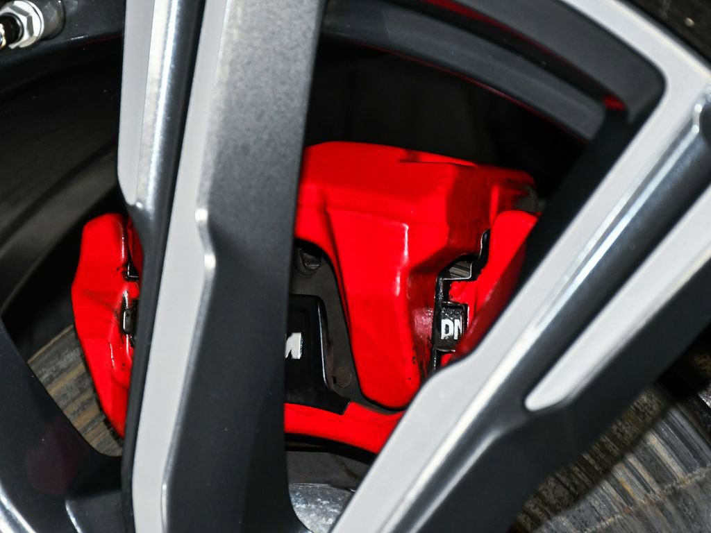 Used 2022 BMW X6 xDrive40i w/ Executive Package image 95