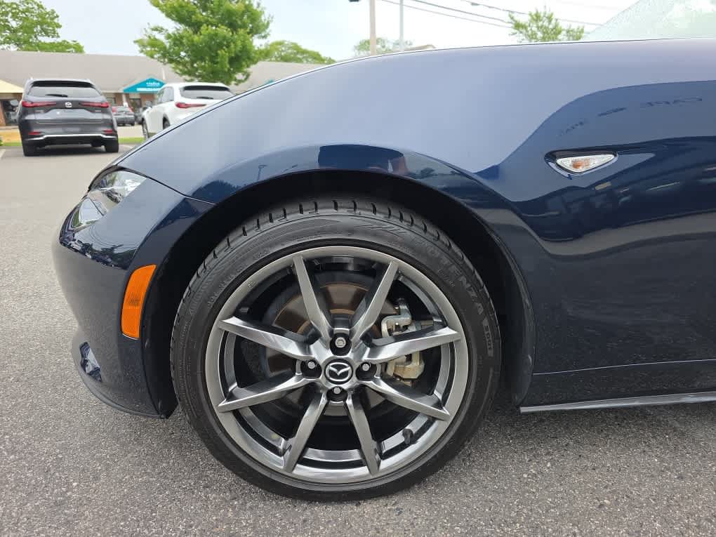 Used 2021 MAZDA MX-5 Miata Grand Touring RWD image 16