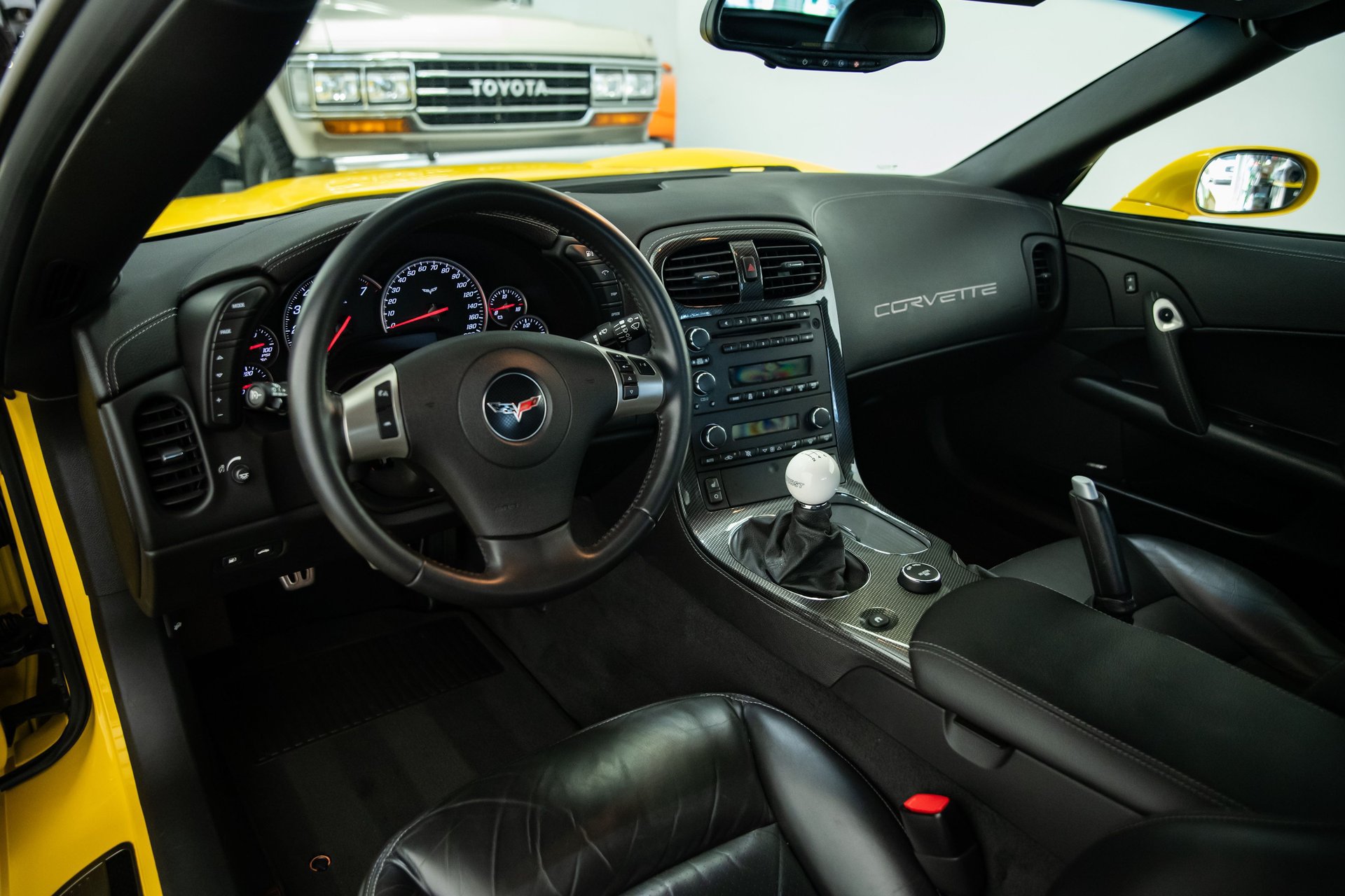 Used 2011 Chevrolet Corvette Z06 w/ Z07 Performance Package RWD image 31