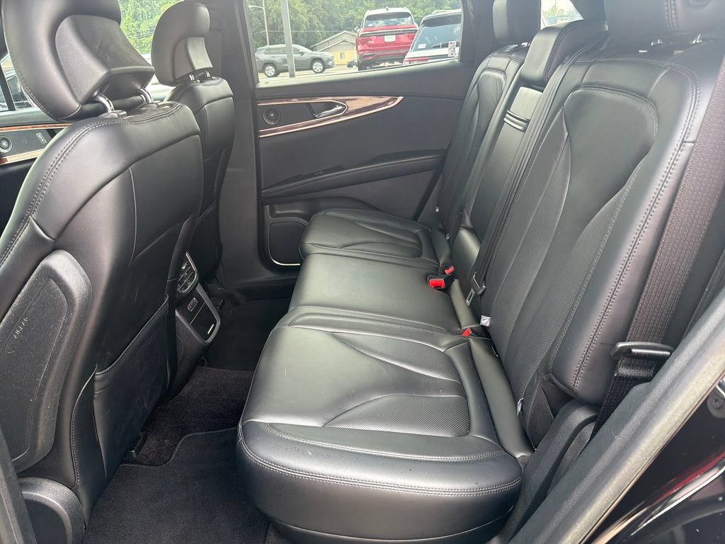 Used 2019 Lincoln Nautilus Select AWD/4WD image 14