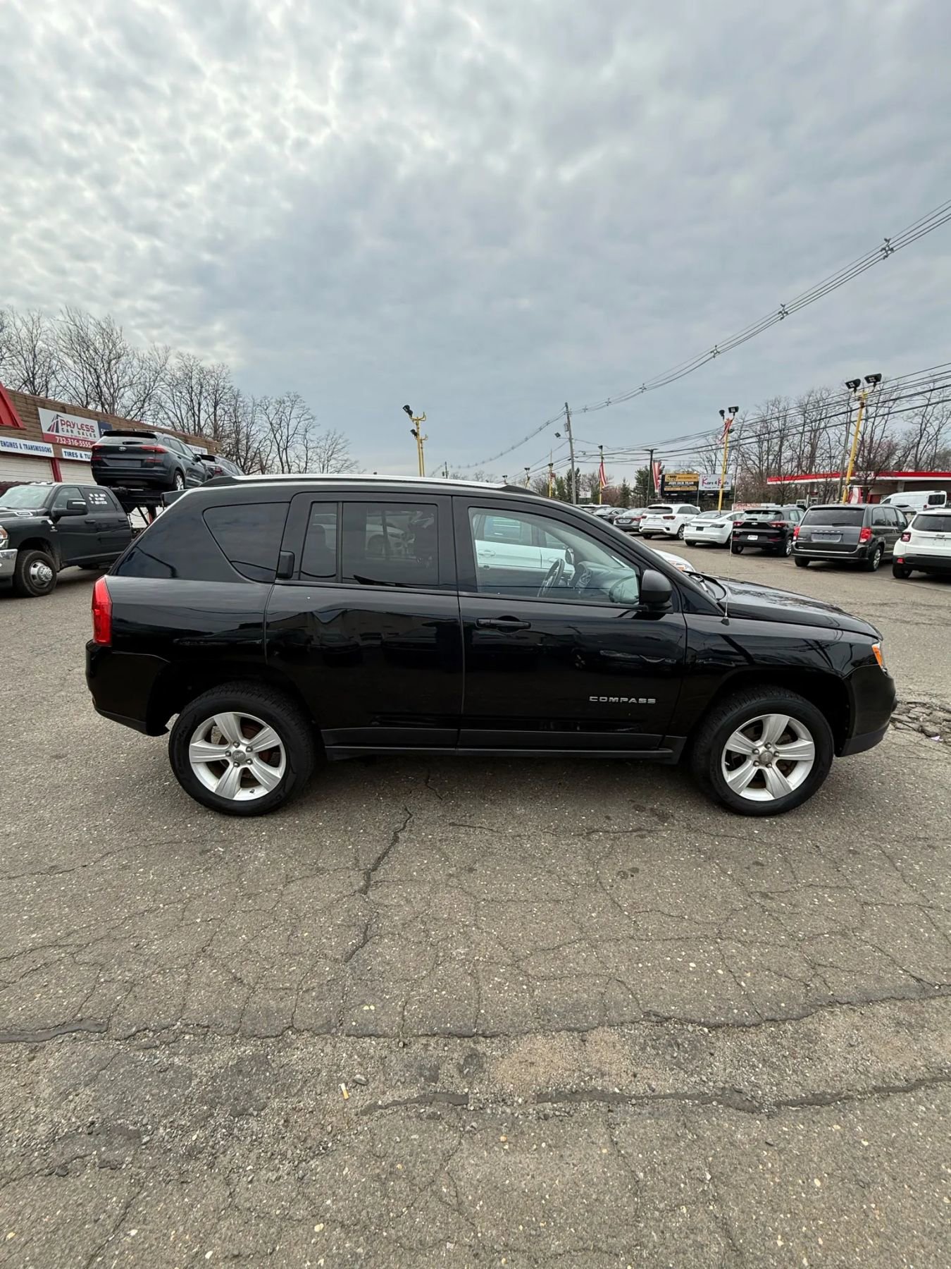 Used 2012 Jeep Compass Sport image 4