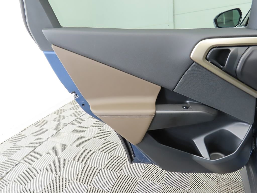 Certified 2025 BMW X3 xDrive30i w/ Convenience Package image 27