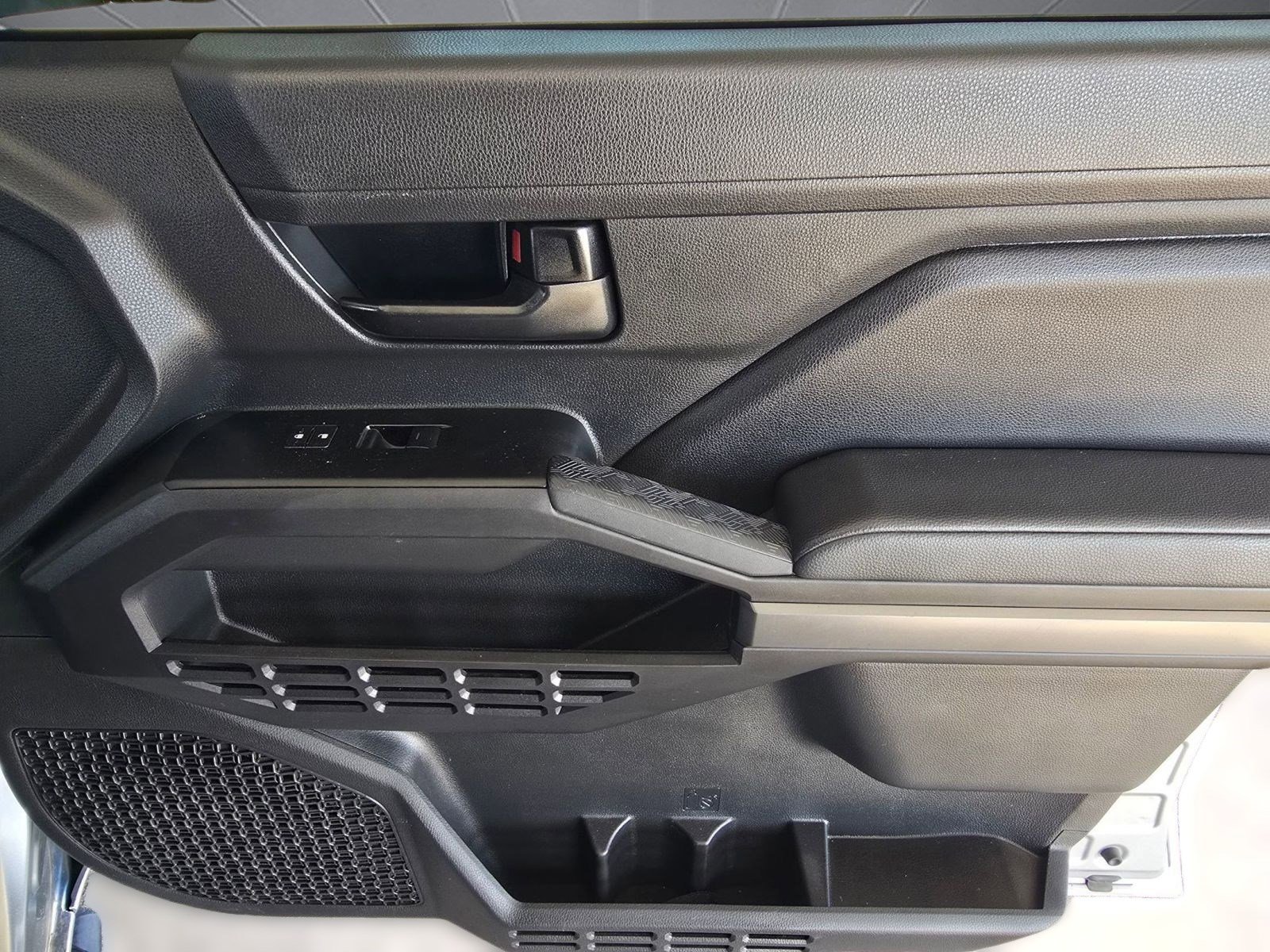 Used 2024 Toyota Tacoma SR5 image 30