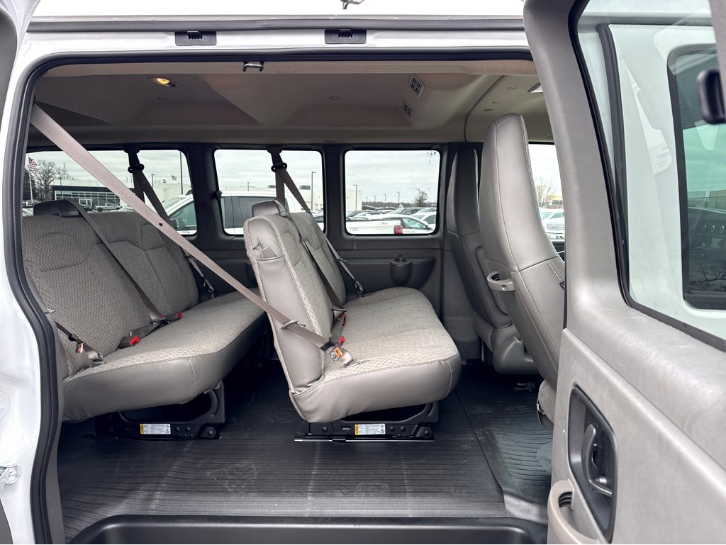 New 2025 GMC Savana 3500 LS image 6