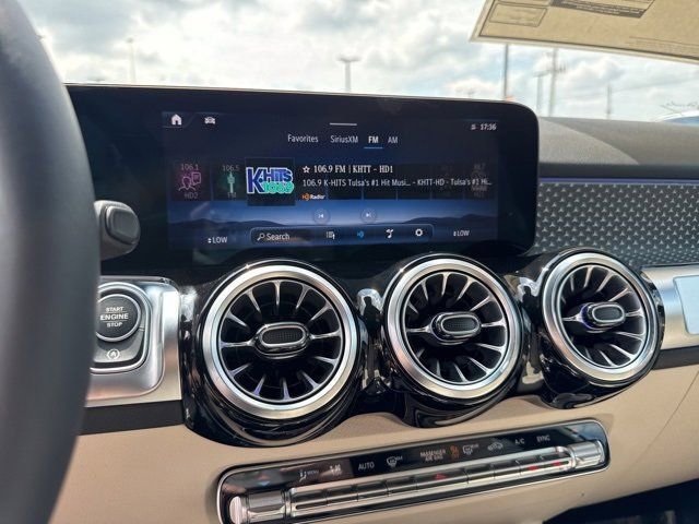 New 2025 Mercedes-Benz GLB 250 image 16