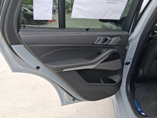 New 2026 BMW X5 sDrive40i w/ M Sport Package RWD image 15