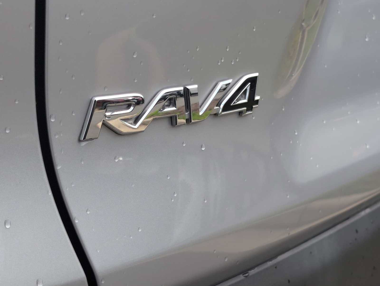 Used 2023 Toyota RAV4 LE FWD image 13