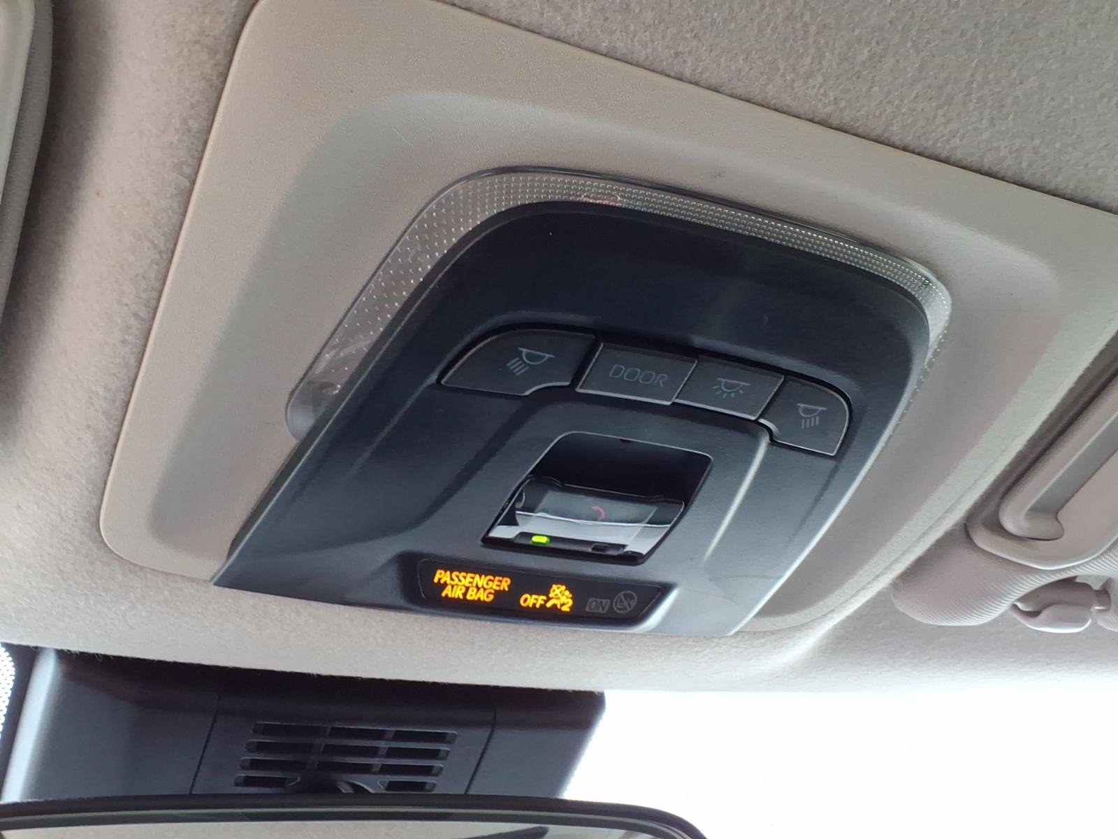 Used 2025 Toyota Corolla LE FWD image 23