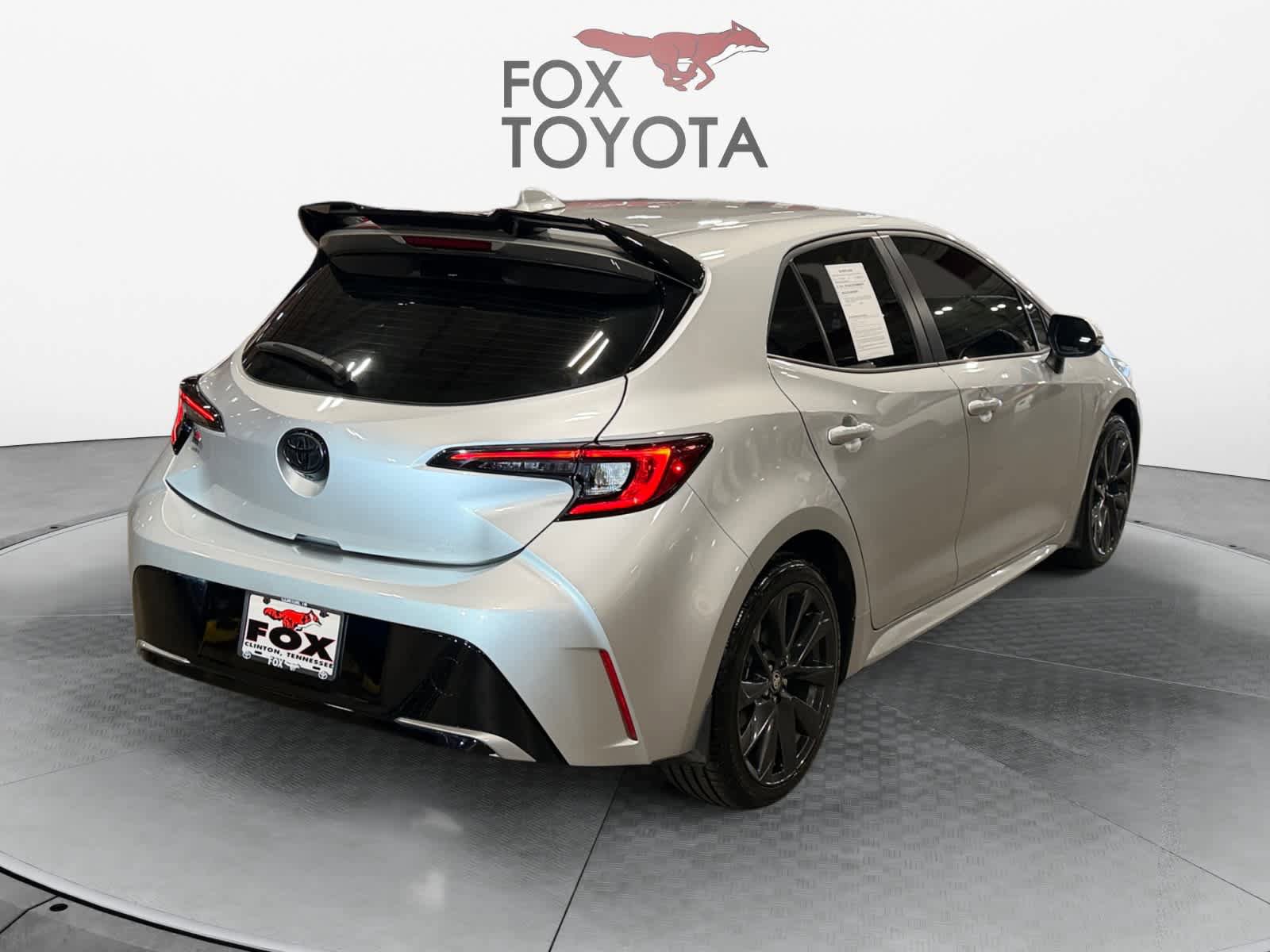 Used 2024 Toyota Corolla XSE FWD image 6