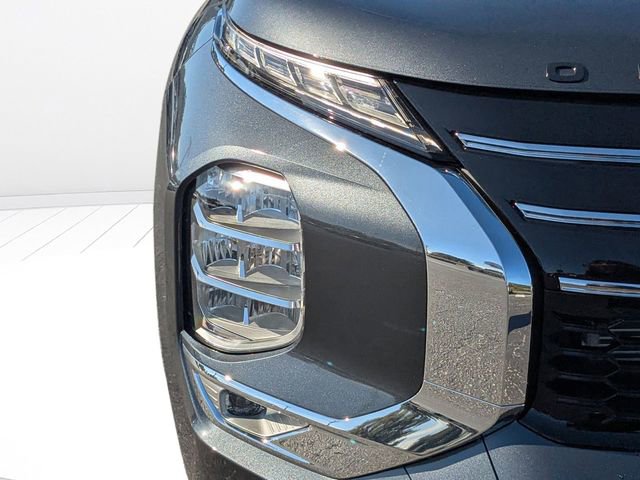 New 2026 Mitsubishi Outlander SE FWD image 9