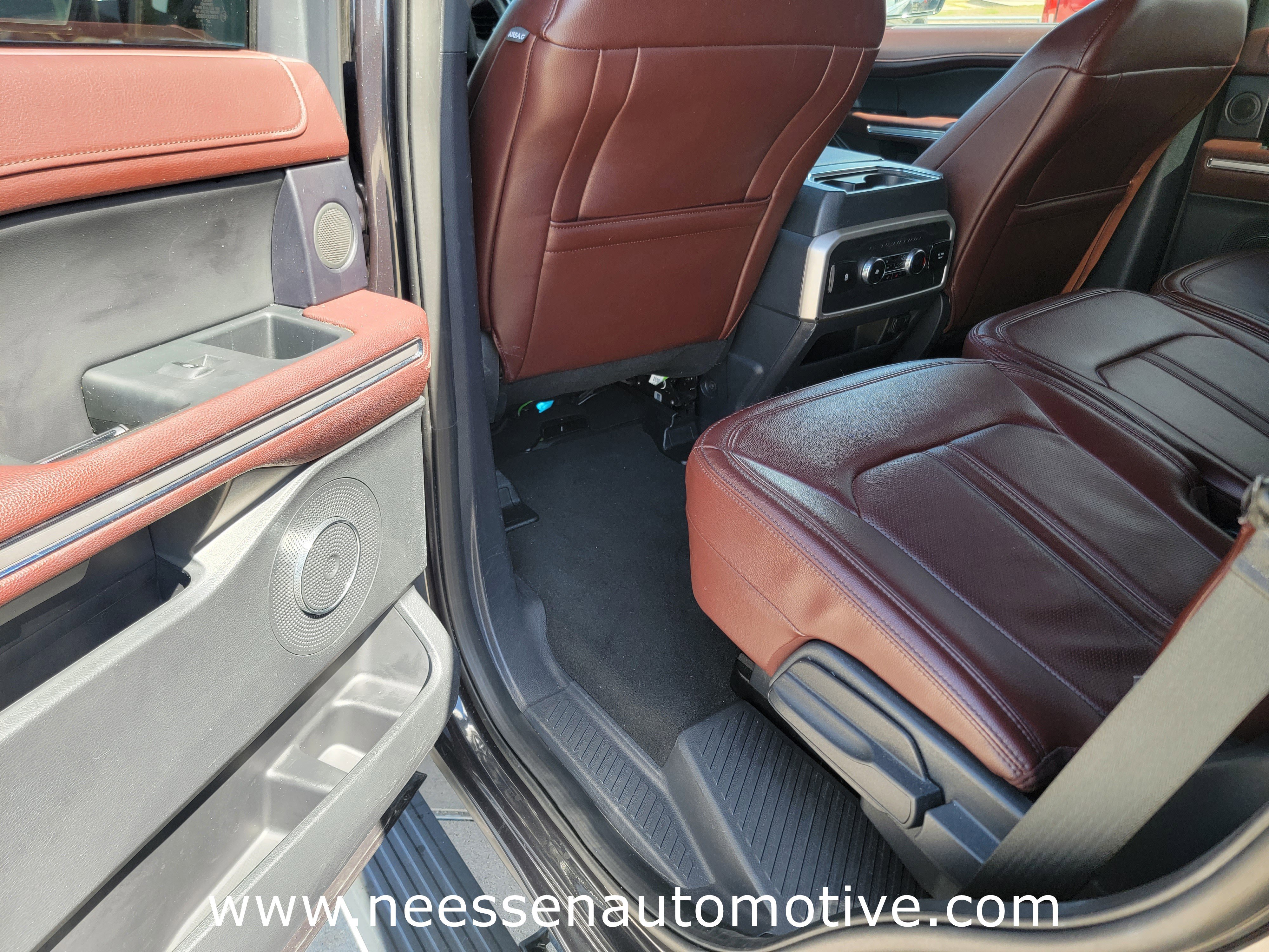 Used 2024 Ford Expedition Limited AWD/4WD image 14