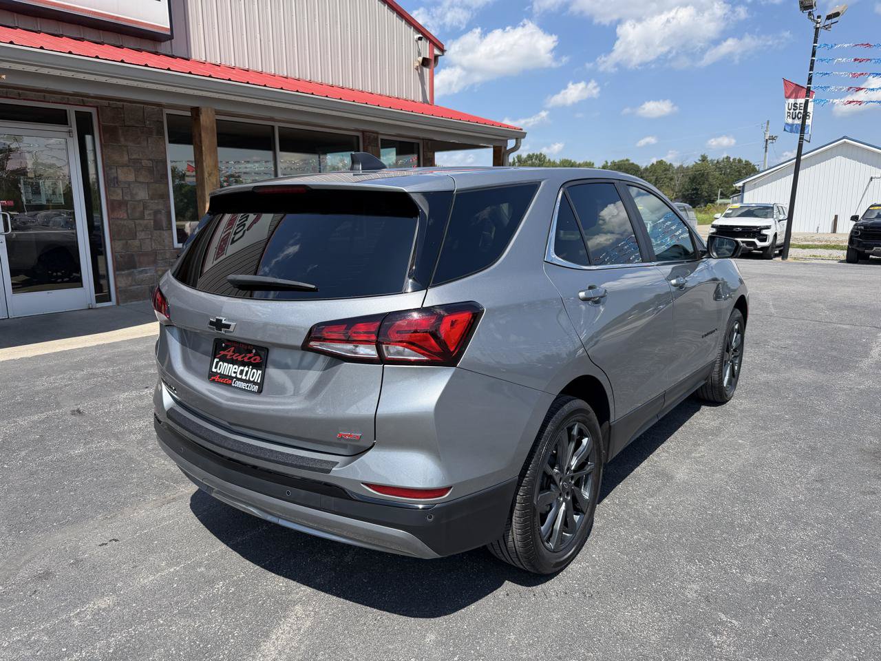 Used 2024 Chevrolet Equinox LT FWD image 4