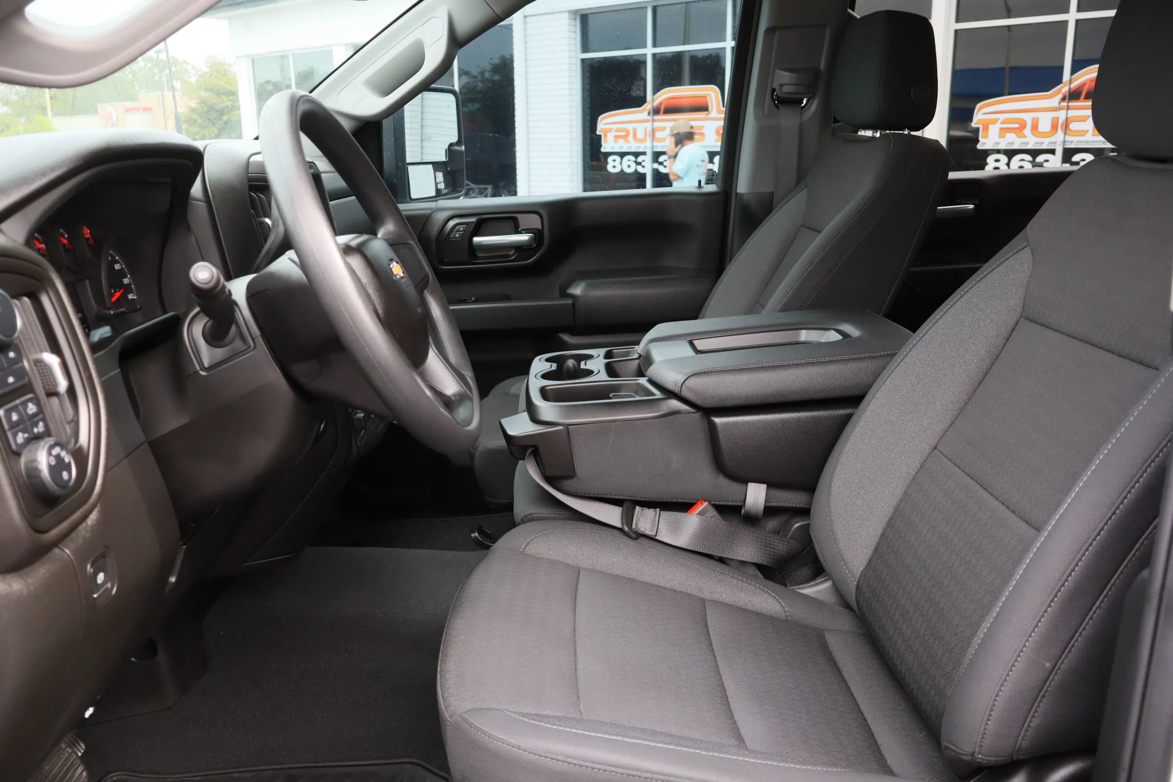 Used 2025 Chevrolet Silverado 2500 Custom w/ Custom Value Package image 20