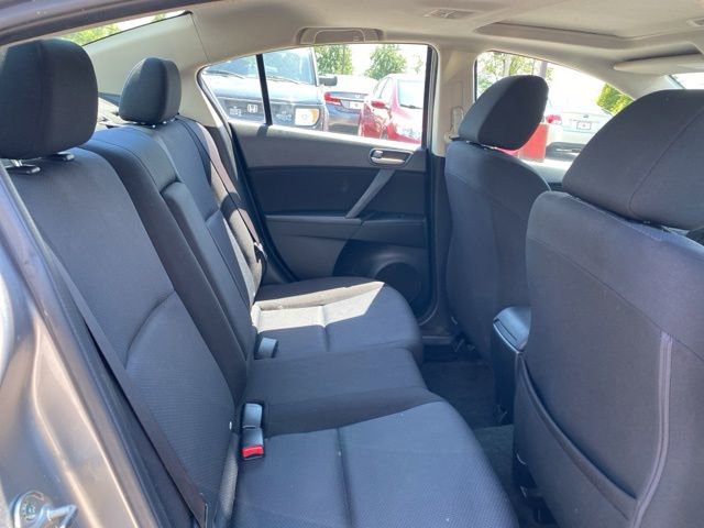Used 2011 MAZDA MAZDA3 i Touring FWD image 23