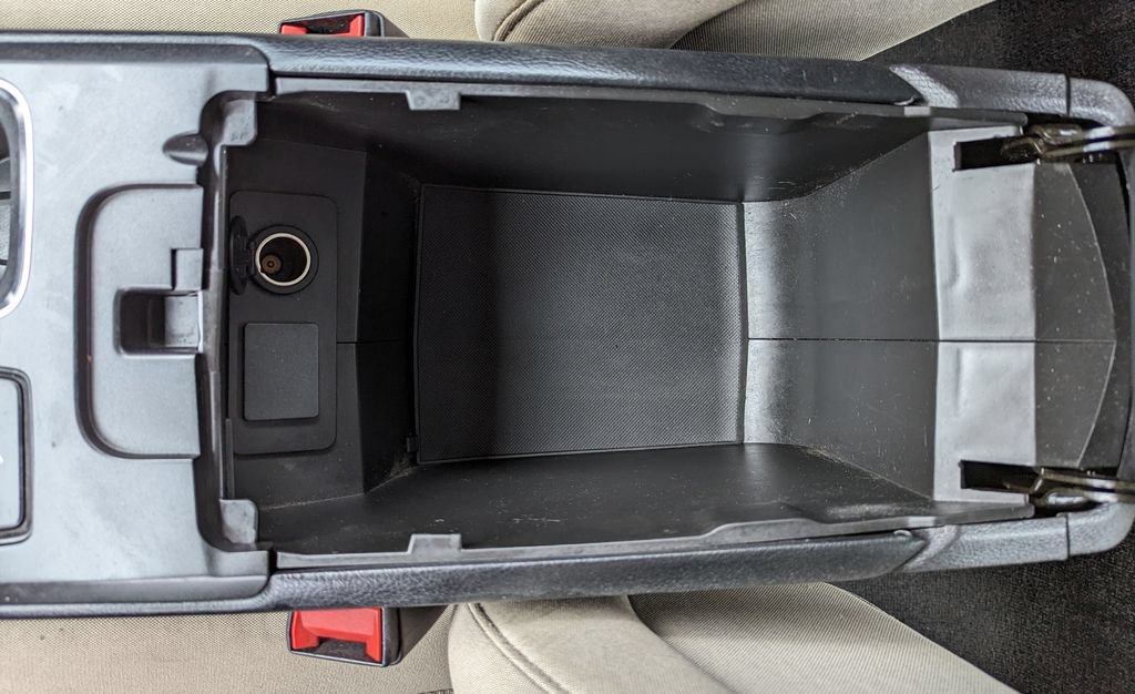 Used 2017 Ford Fusion S FWD image 30