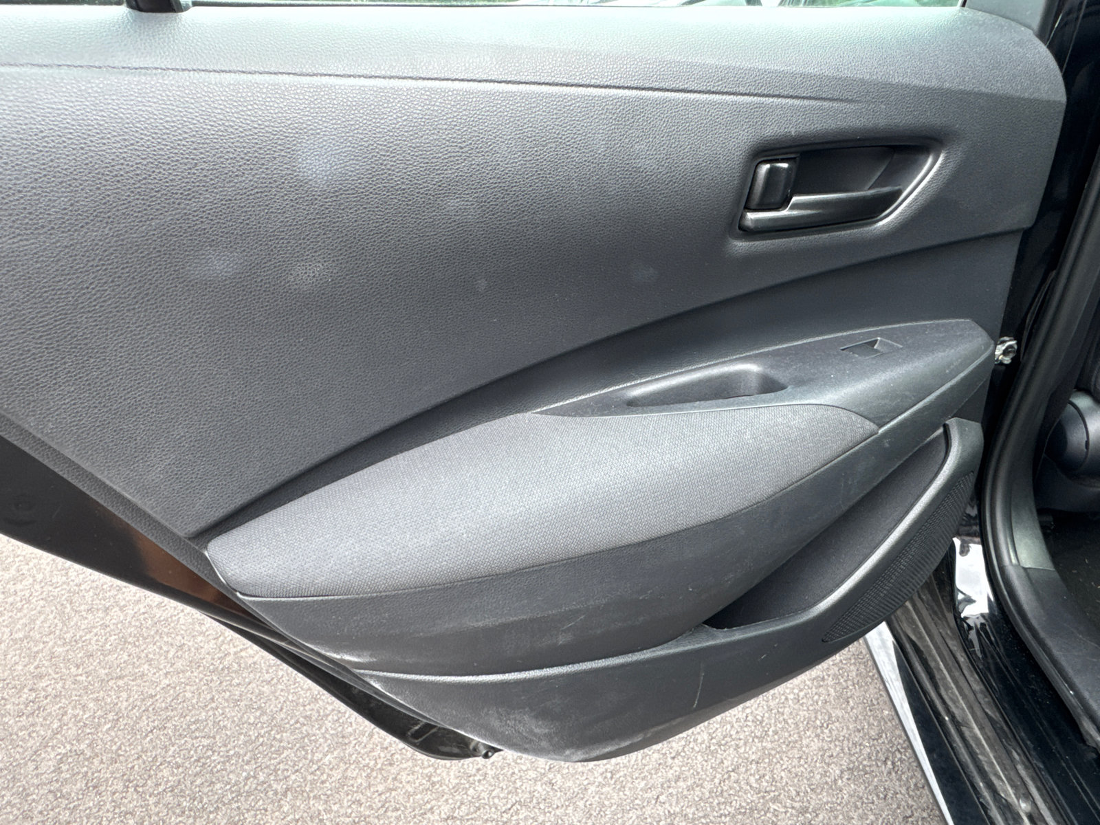 Used 2024 Toyota Corolla LE FWD image 18