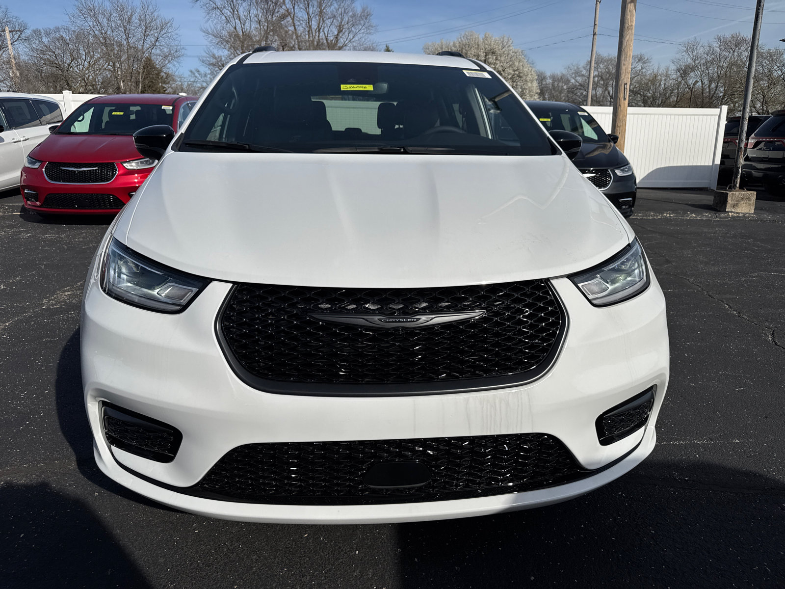 New 2026 Chrysler Pacifica Select w/ S Appearance Package FWD image 2